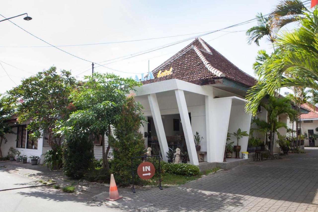 Reddoorz Plus Near Mall Roxy Banyuwangi Баньюванги Экстерьер фото