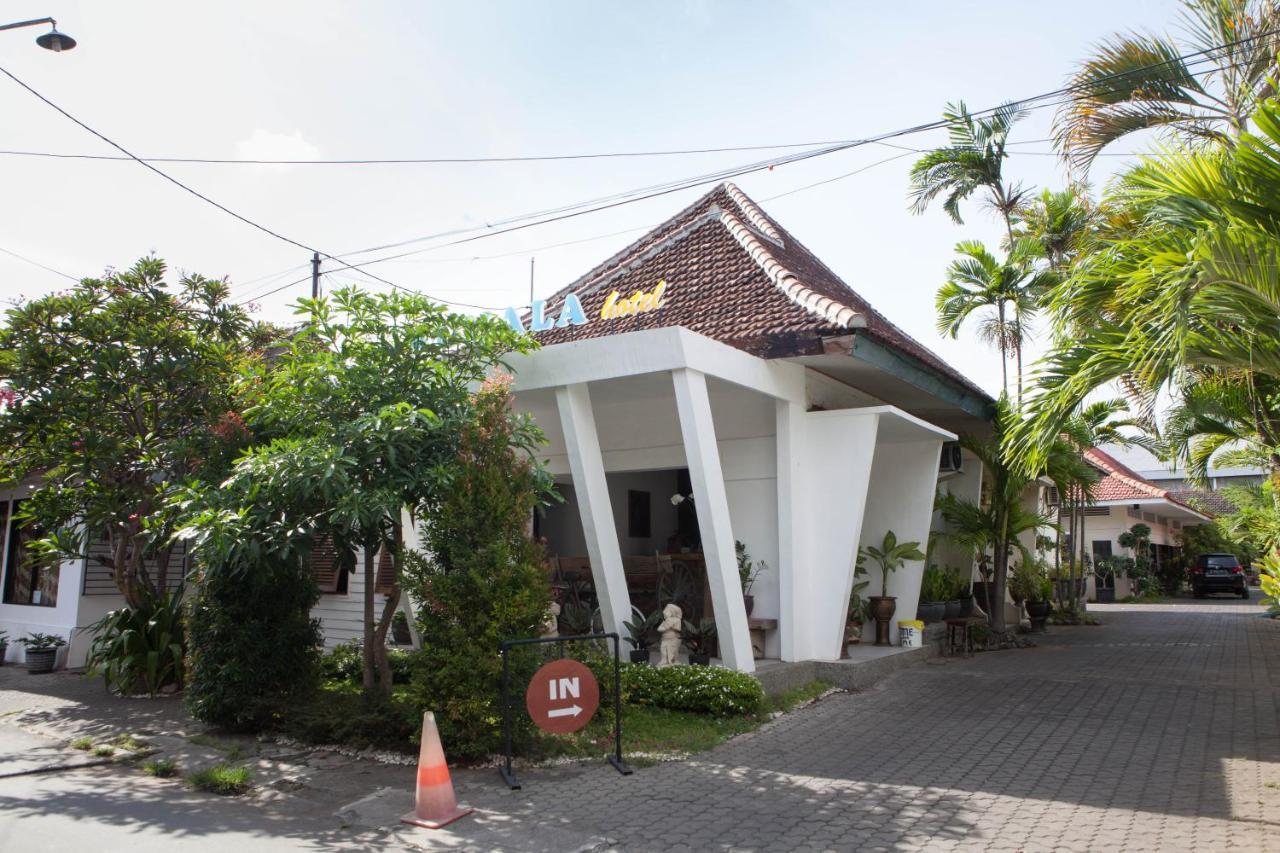 Reddoorz Plus Near Mall Roxy Banyuwangi Баньюванги Экстерьер фото